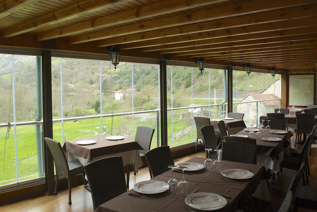 Hostal Monte Rio Hotel Trescares Exterior photo